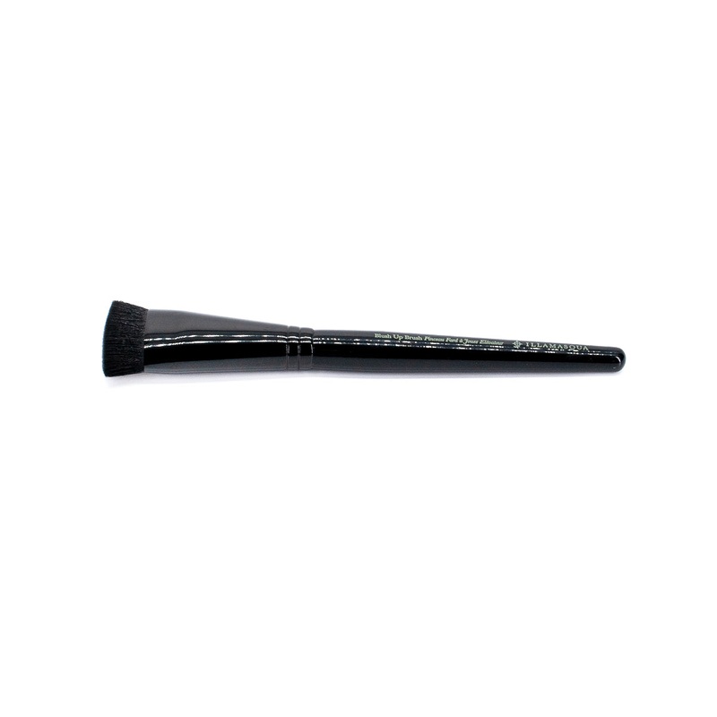 ILLAMASQUA Blush Up Brush – New