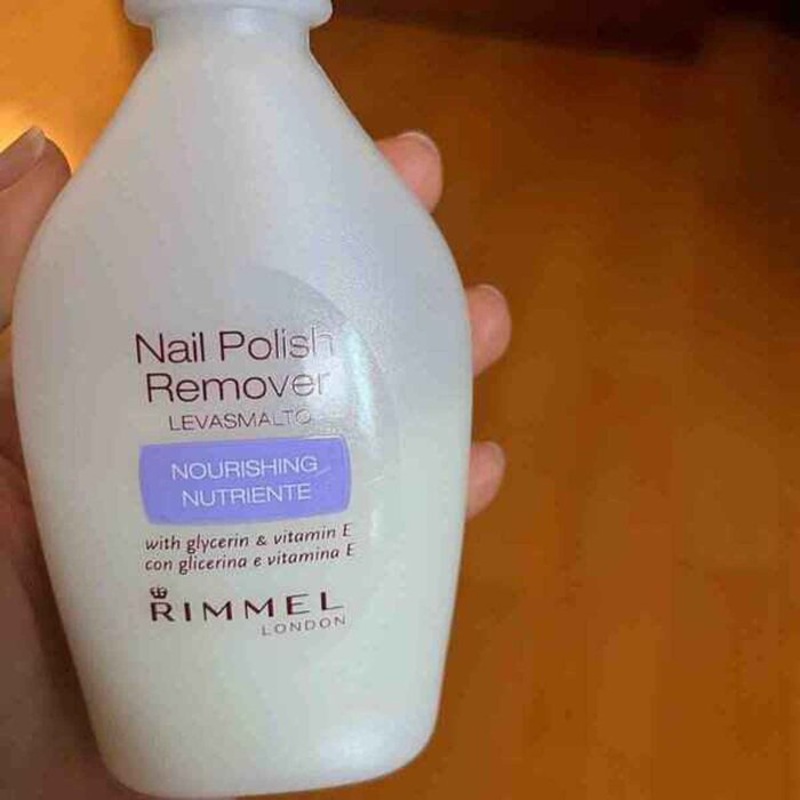 Nourishing Nail Polish Remover Size: 100ml Weight: 0.12KG